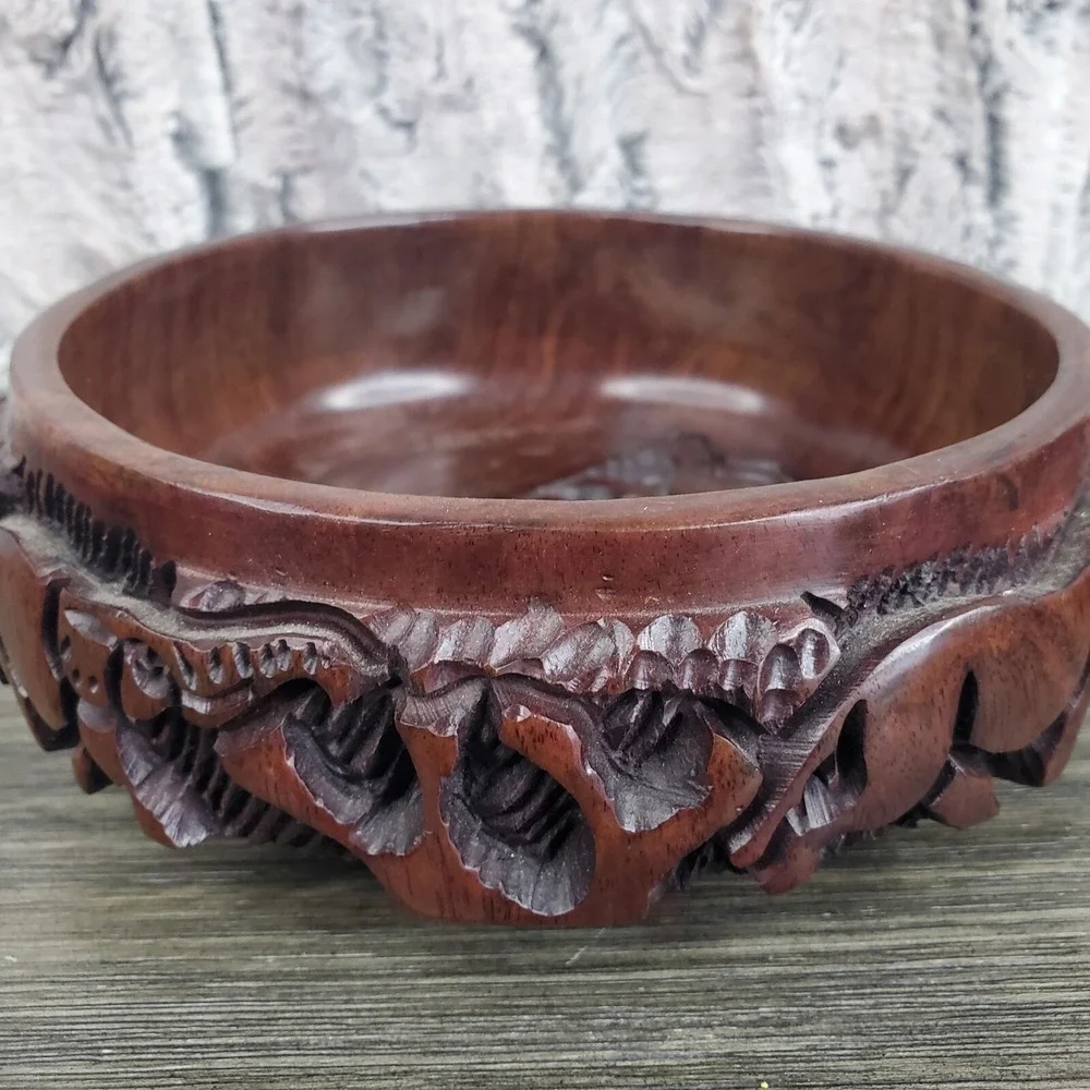 Detailed Craved Safari Jungle Animals Dark Rosewood‎ Thick Decorative Bowl 6.5